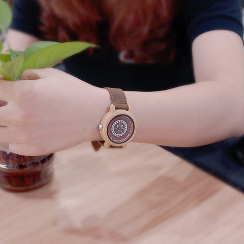 Women Elegant Bamboo Wristwatch